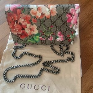 Small Gucci crossbody